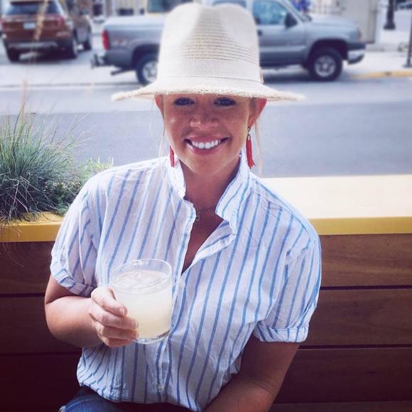 Meet your Posher, Natalie - Picture 1 of 1